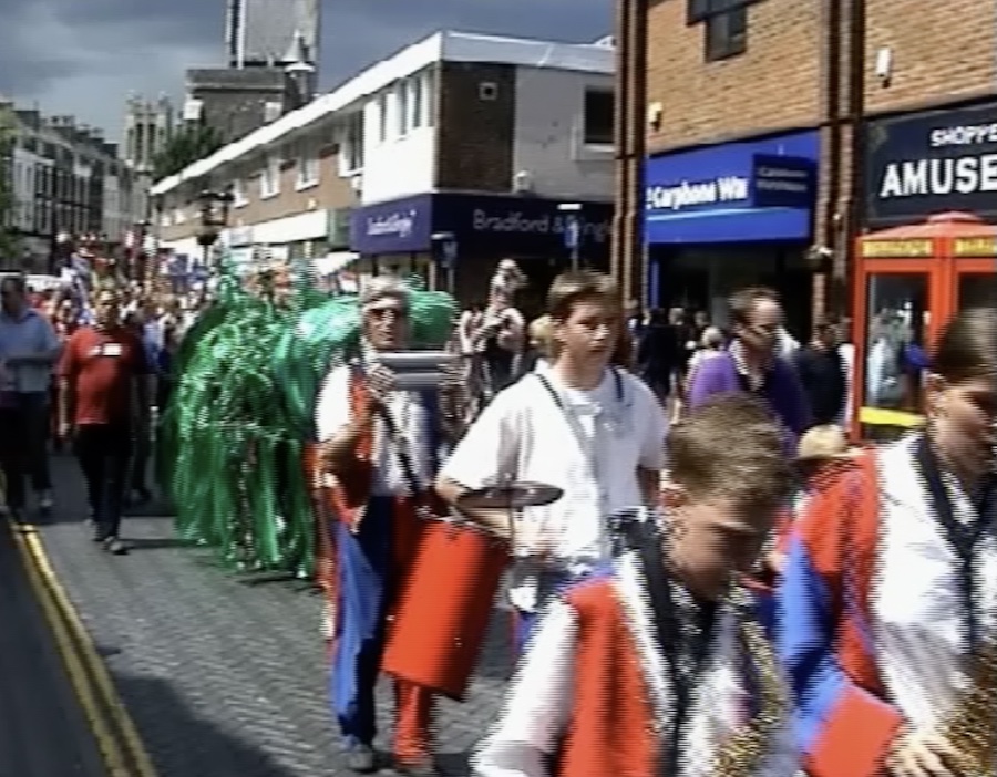 2004 Parade through the High Street