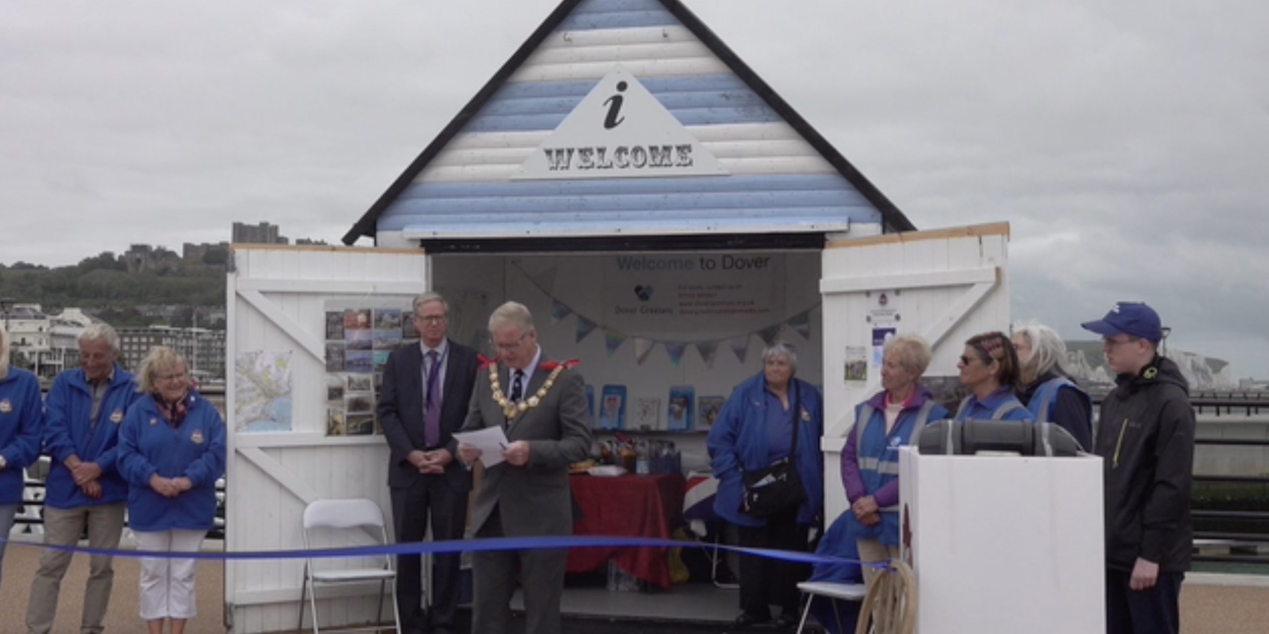 2021 Dover Greeters Information hut open by Mayor of Dover Gordon Cowan